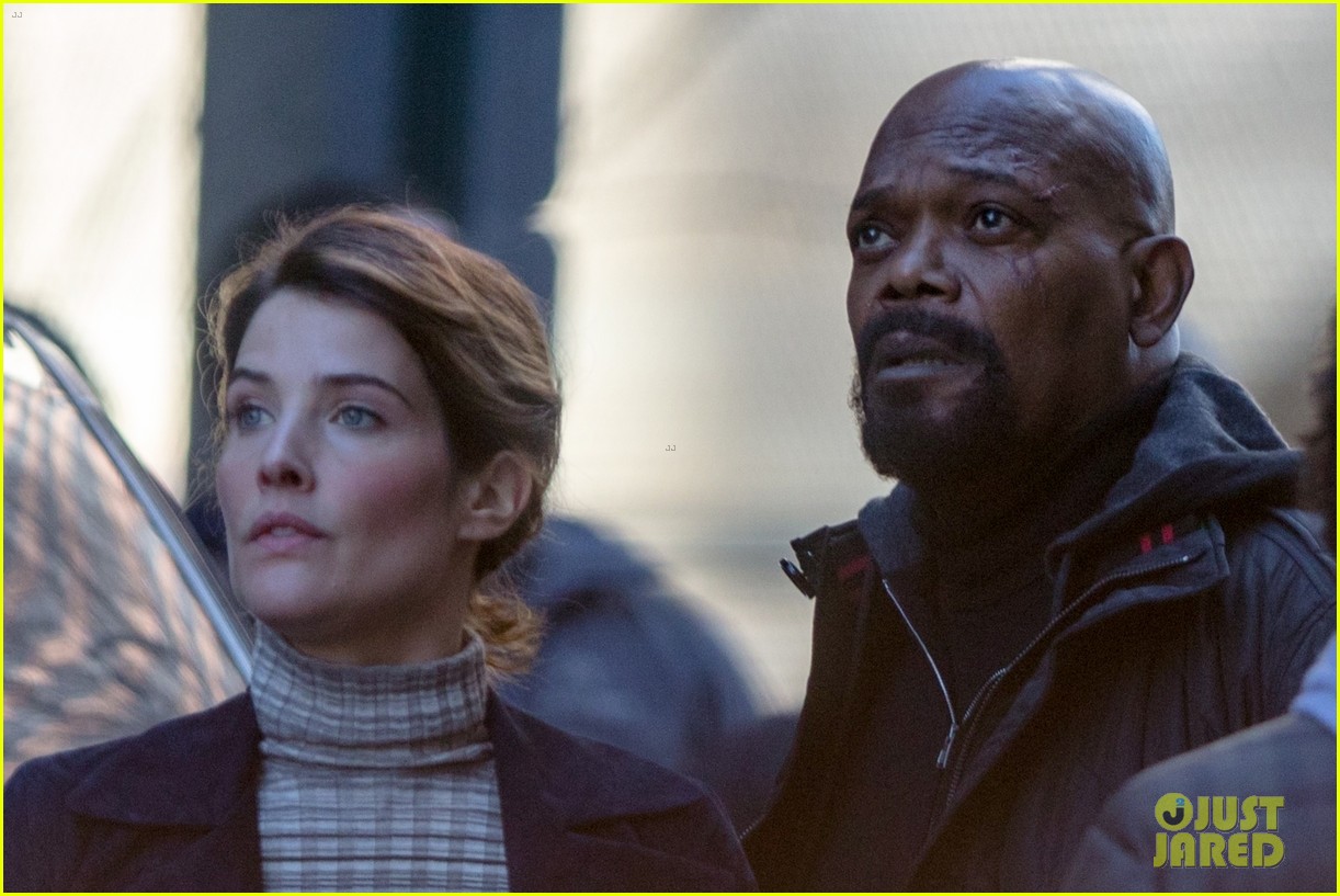 Photo de tournage de Captain Marvel avec Nick Fury et Maria Hill