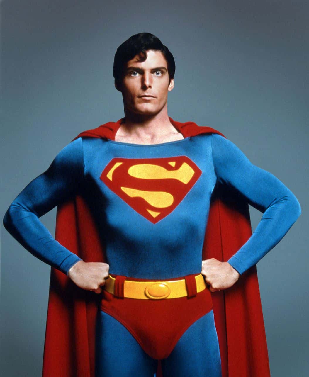 Christopher Reeve porte le slip par-dessus le pantalon : Yann Graf aussi !