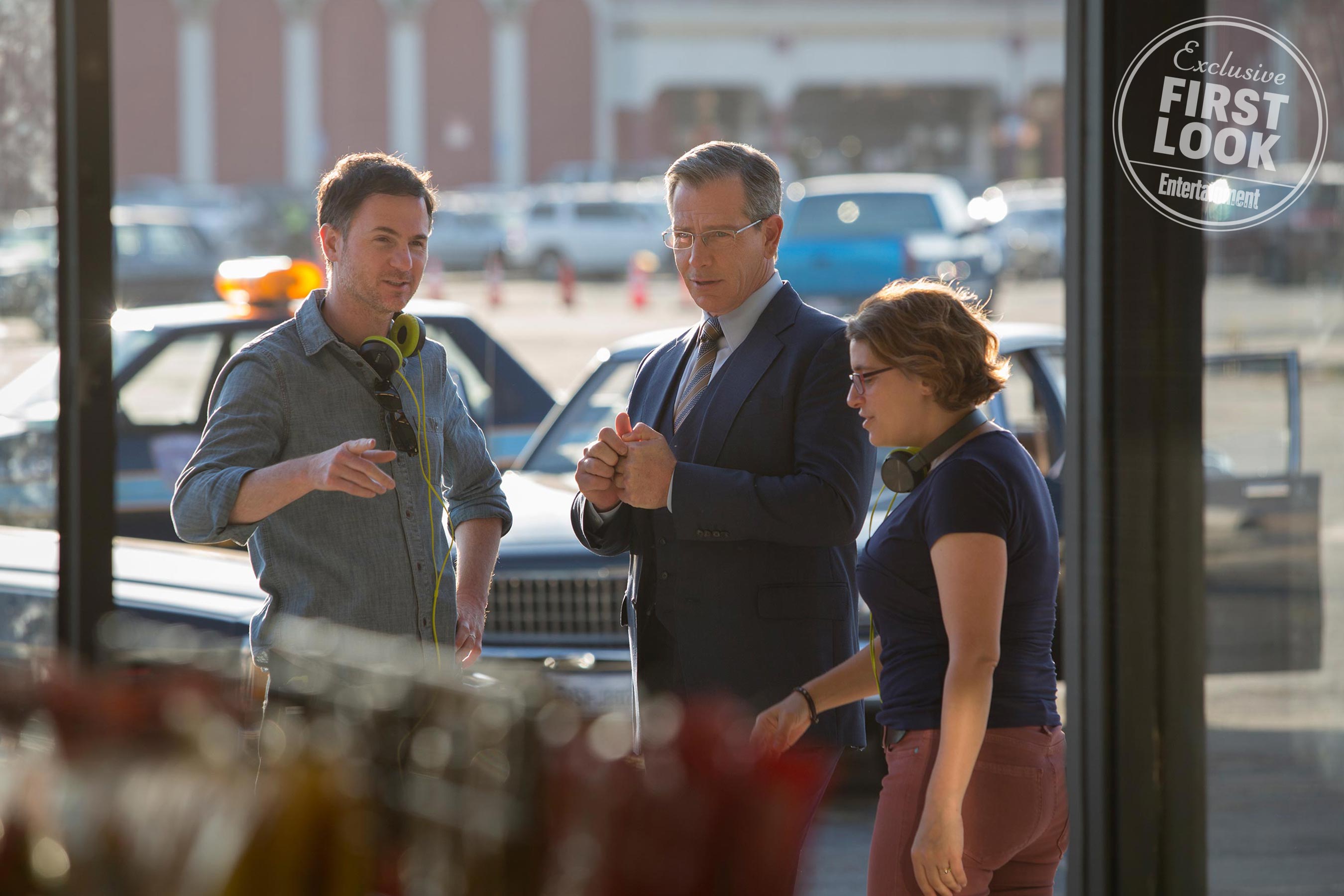 Marvel Studios' CAPTAIN MARVEL L to R: Director Ryan Fleck, Ben Mendelsohn, and Director Anna Boden on set