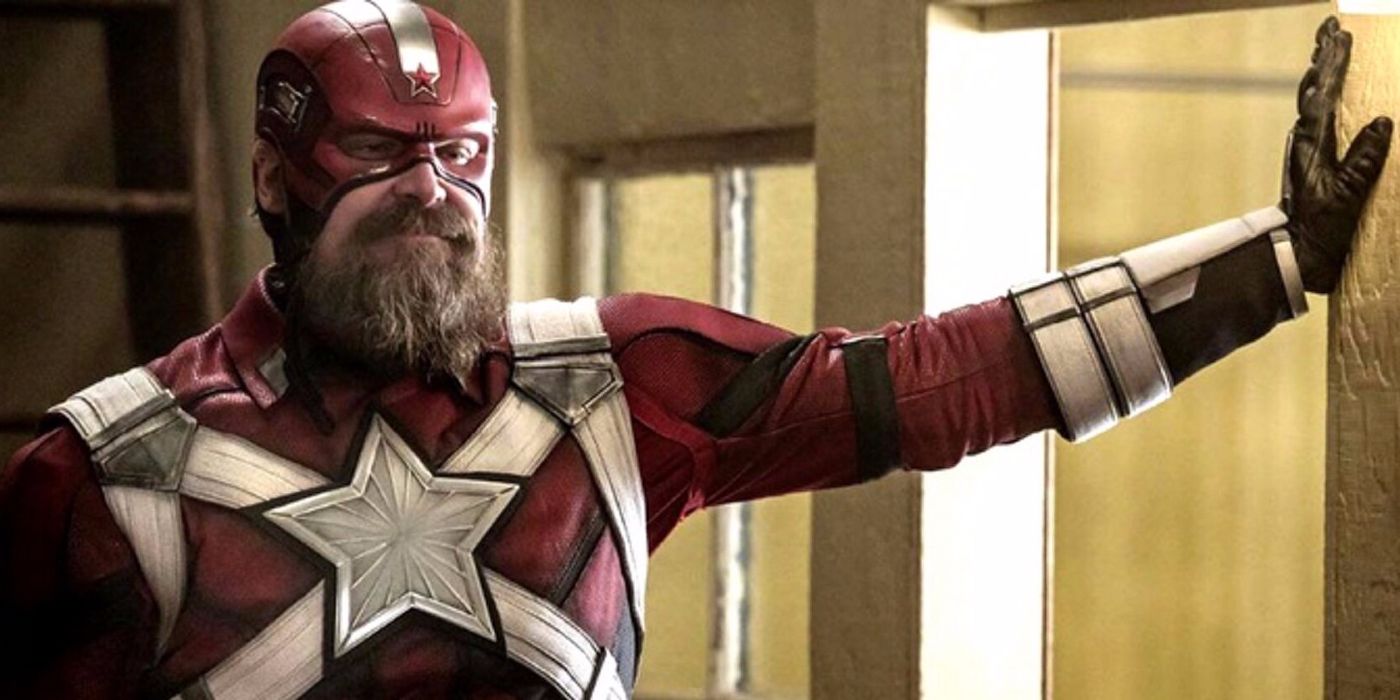 David harbour dans le rôle de Red Guardian dans le film Black Widow, de retour dans Avengers: Doomsday.