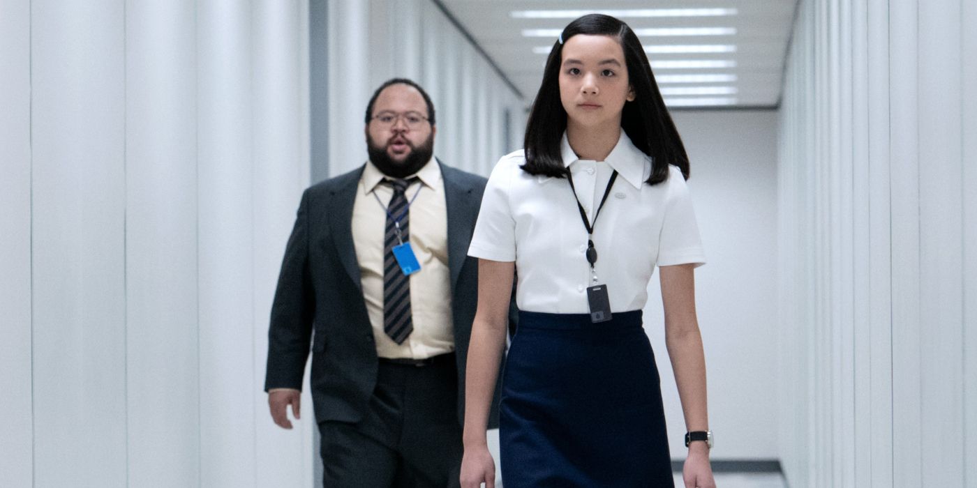 Zach Cherry et Sarah Bock dans « Severance », actuellement sur Apple TV+.