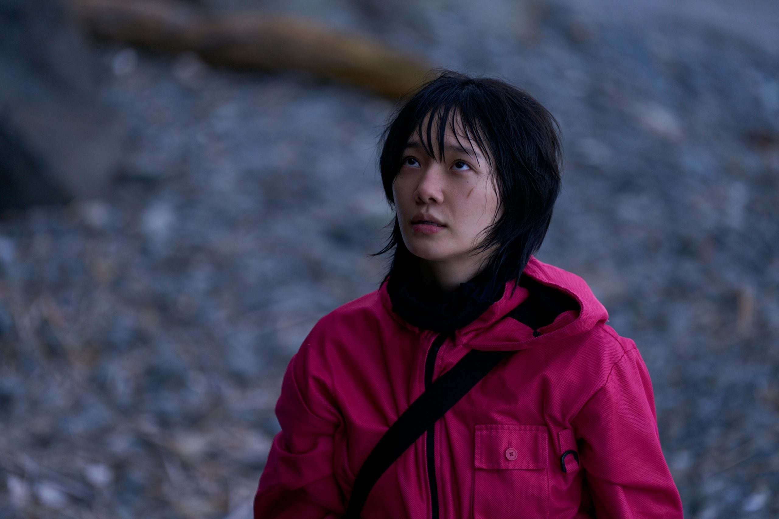 La mystérieuse soldate rose dans la saison 3 de Squid Game sur Netflix.