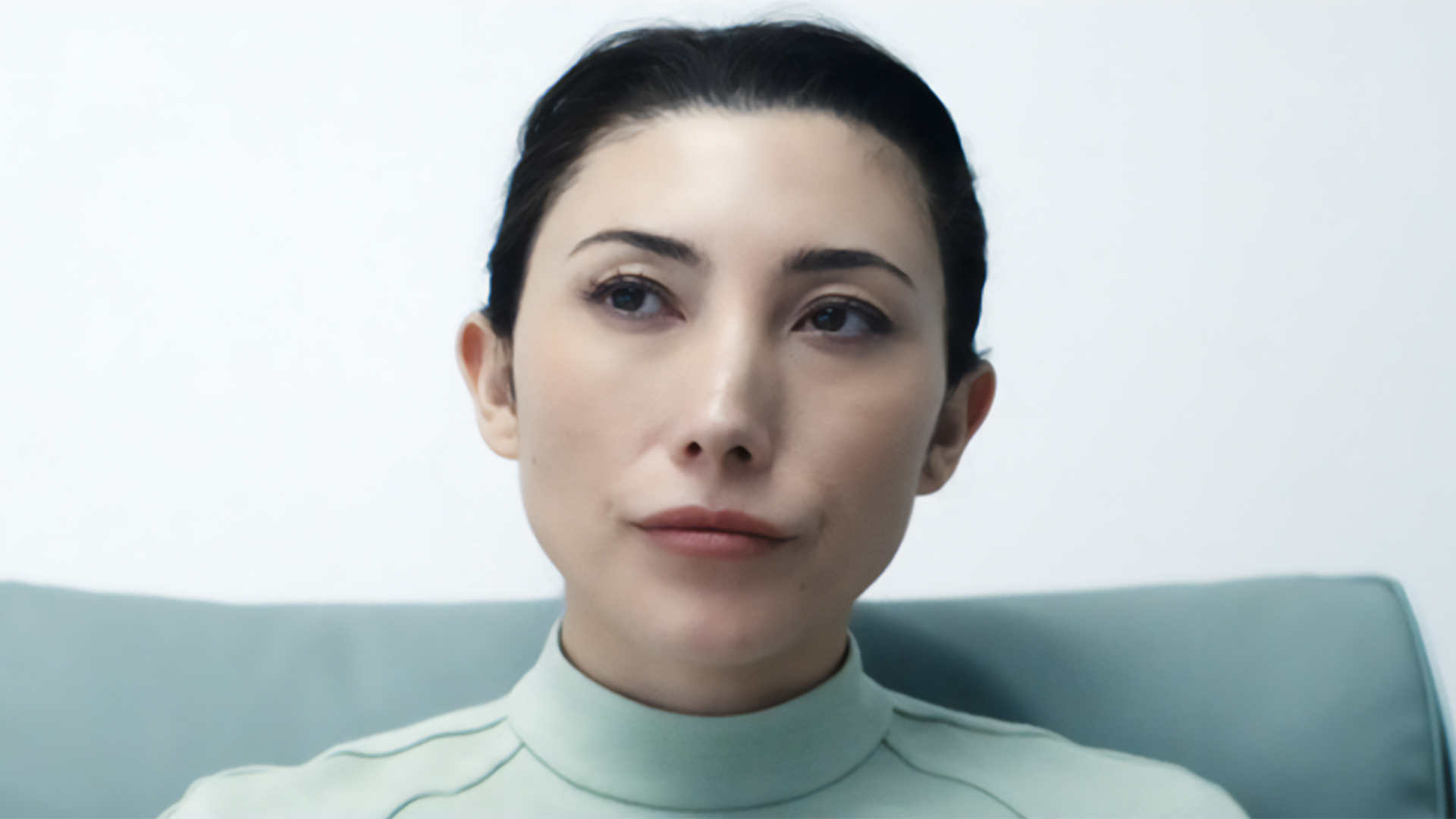 Dichen Lachman dans Severance Saison 2 Épisode 7