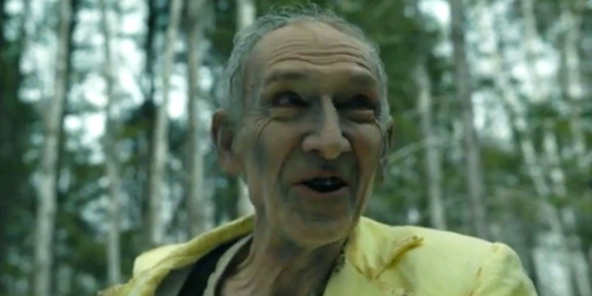 Le mystérieux Homme en Jaune dans la série From.