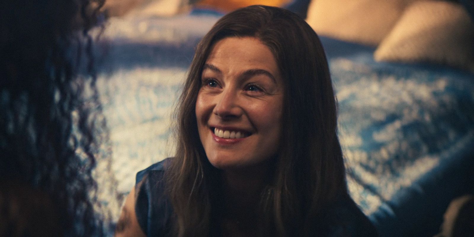 Rosamund Pike dans la Roue du Temps.