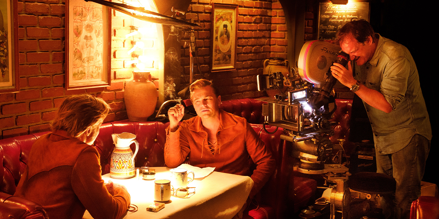 Quentin Tarantino sur le tournage du film Once Upon a Time in Hollywood.