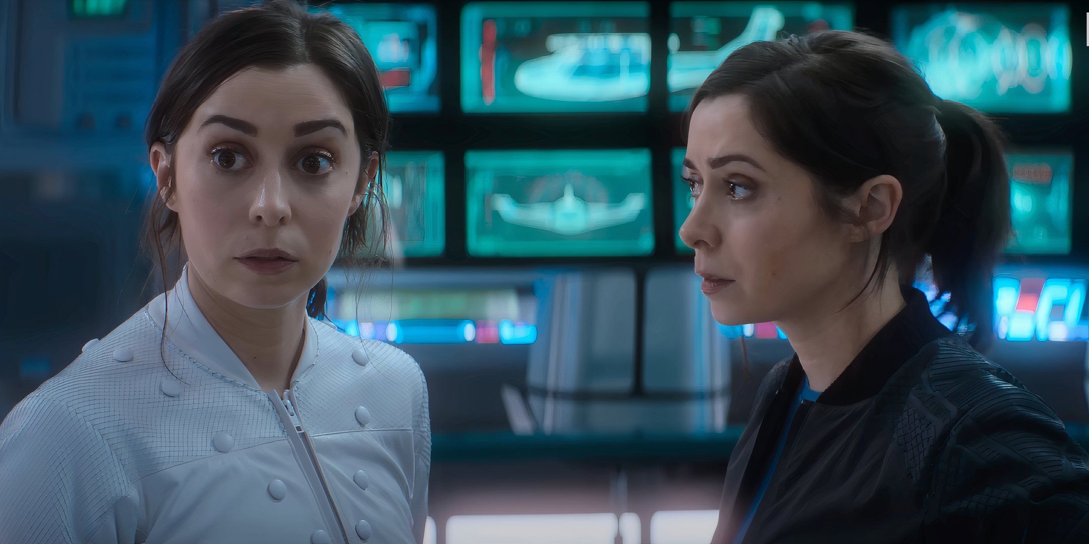 Cristin Milioti face à son clone dans la saison 7 de Black Mirror.