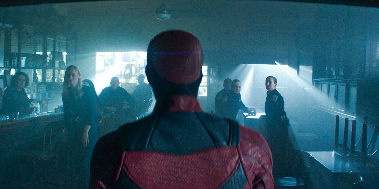 Daredevil (Charlie Cox) rassemble les personnes qui sont toujours du bon côté.