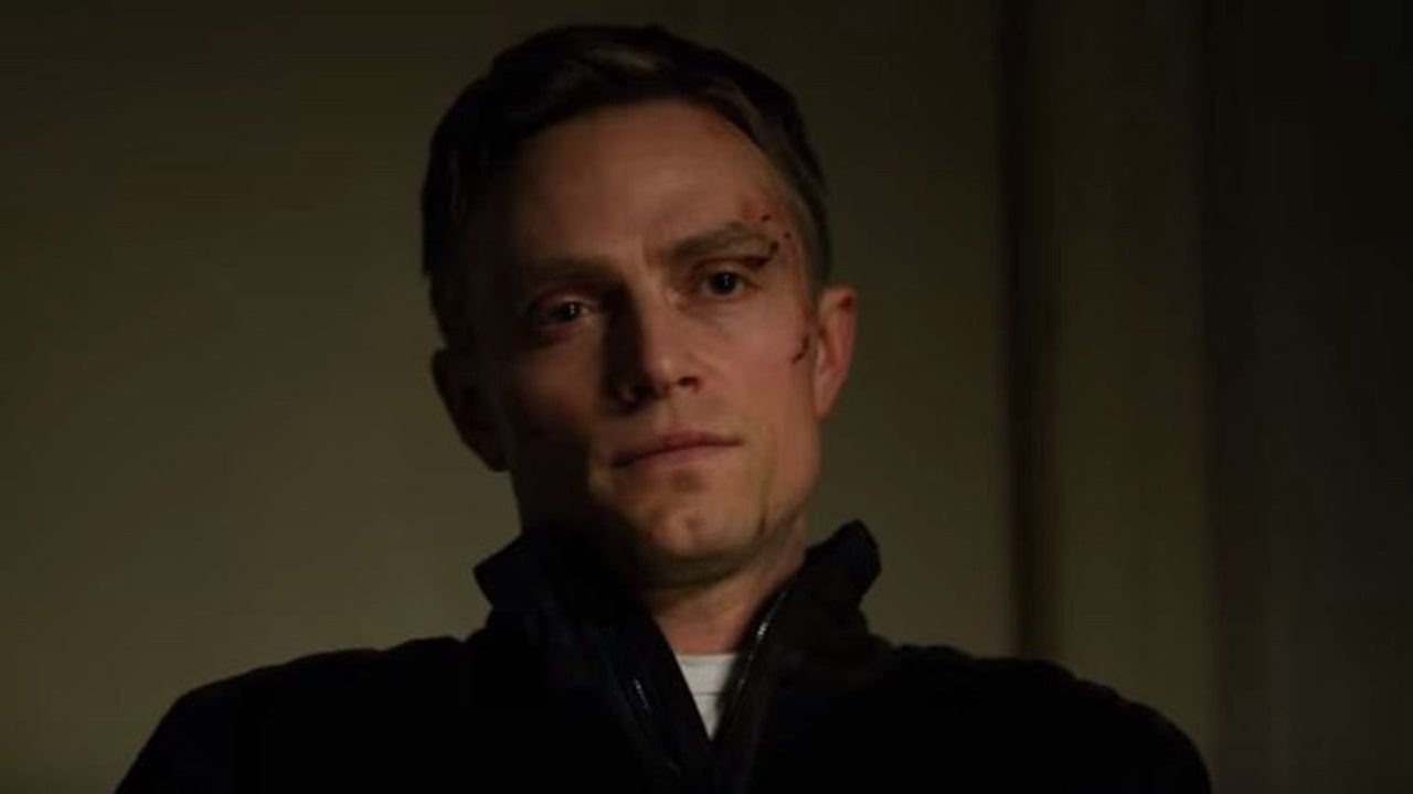 Dans la série Daredevil: Born Again., Wilson Bethel incarne Benjamin Poindexter alias Bullseye.