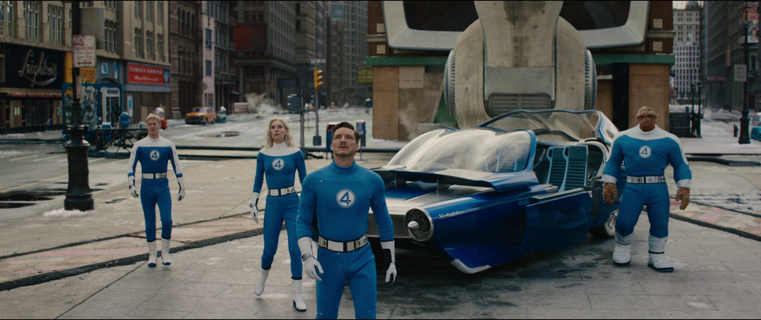 Les Quatre Fantastiques et la Fantastic Car.