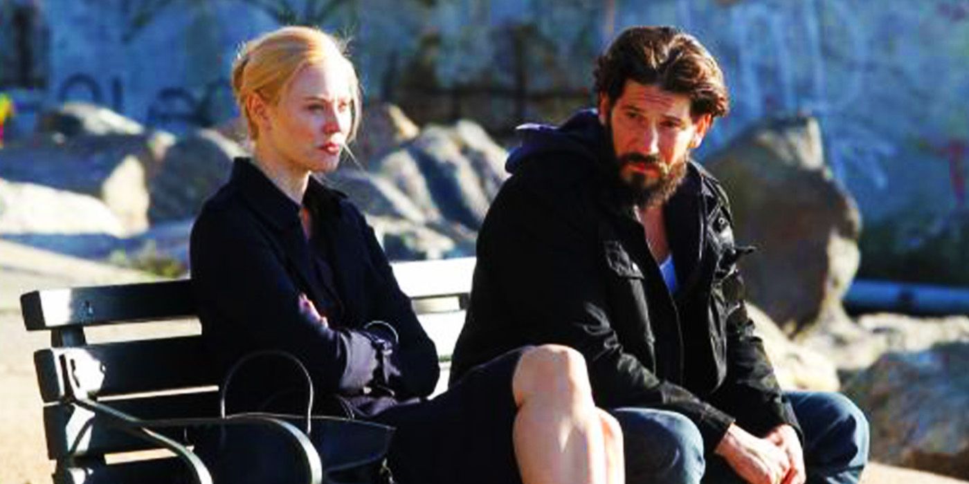 Karen Page et Frank Castle, dans la série Netflix The Punisher.