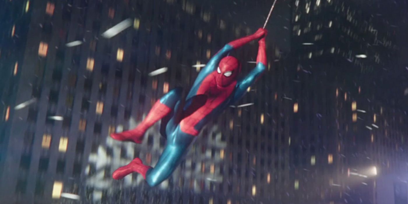 Fin de Spider-Man: No Way Home, Peter (Tom Holland) repart vers de nouvelles aventures.