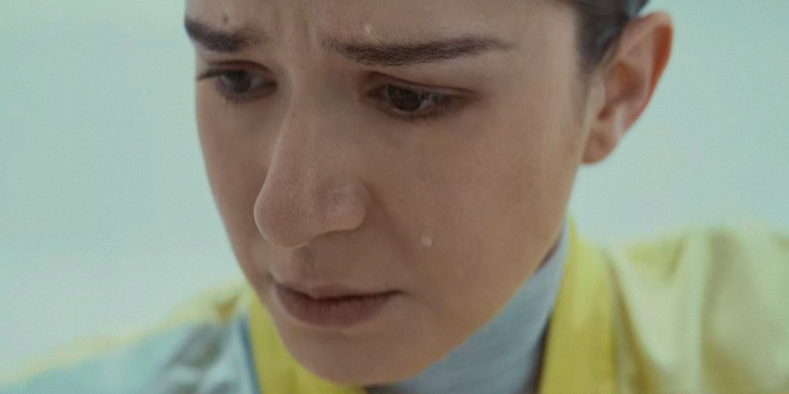 Kleya Marki (Elizabeth Dulau) dans l'épisode 10 de la série Star Wars: Andor, saison 2.