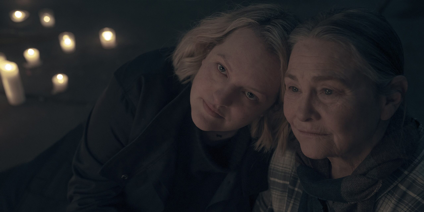 June (Elisabeth Moss) et sa mère Holly (Cherry Jones).