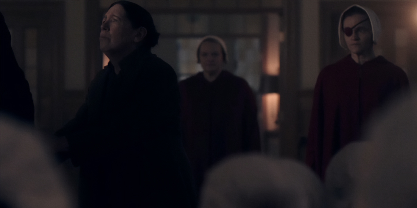 Le soulèvement coordonné dans The Handmaid’s Tale : La Servante écarlate.
