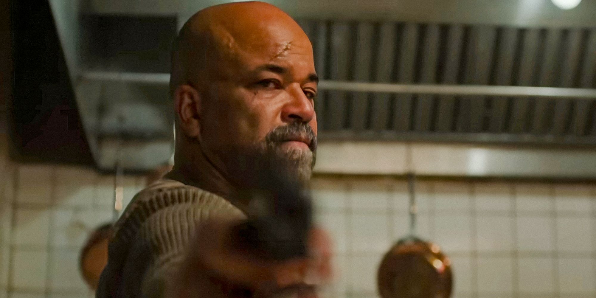 Isaac (Jeffrey Wright) dans The Last of Us.