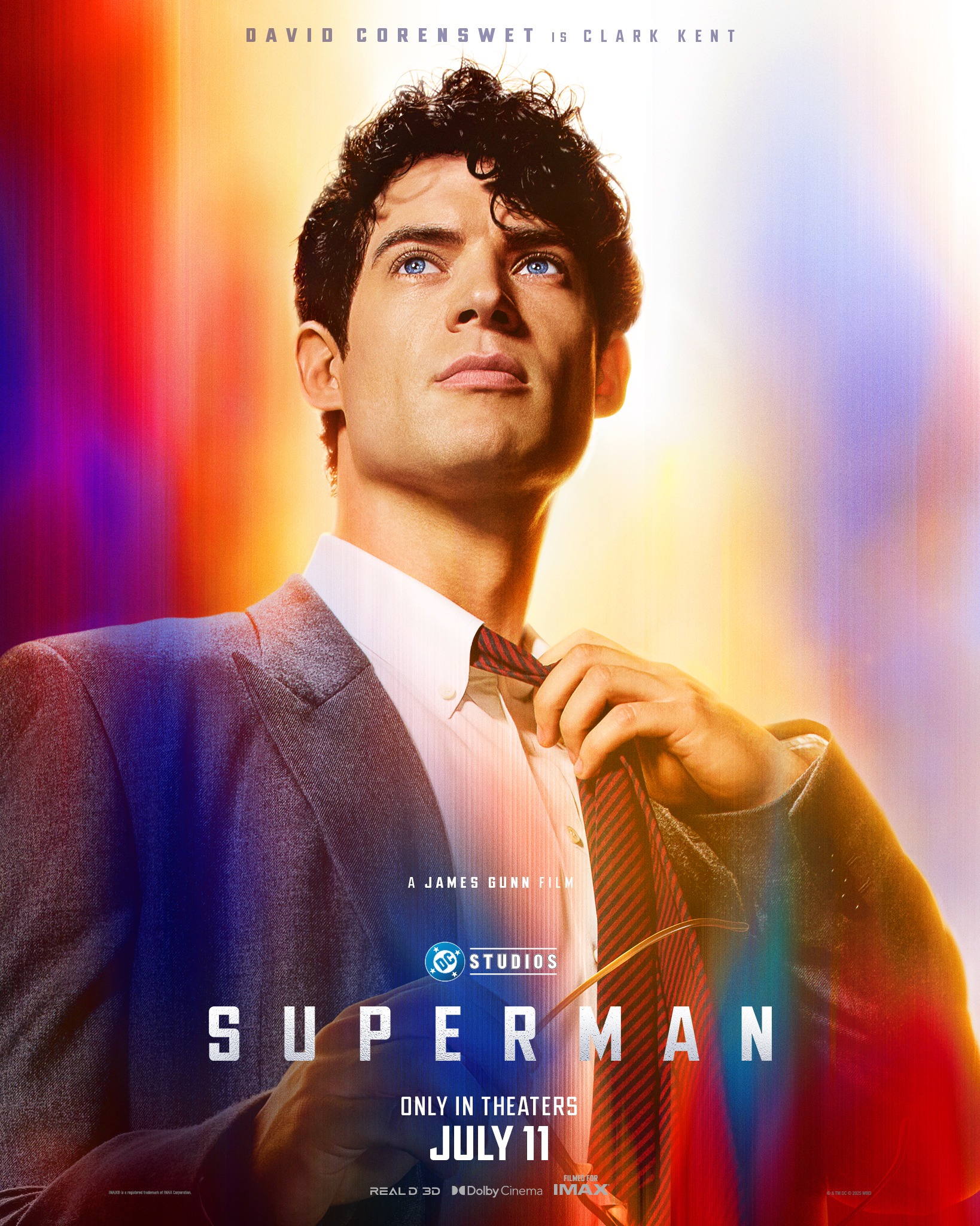 David Corenswet est Clark Kent, alias Superman.
