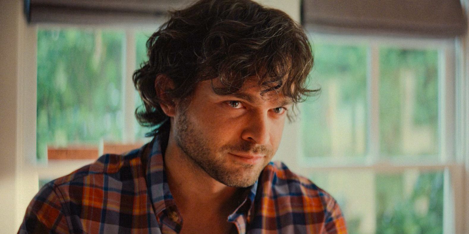Joe McGillicuddy (Alden Ehrenreich) dans Ironheart.
