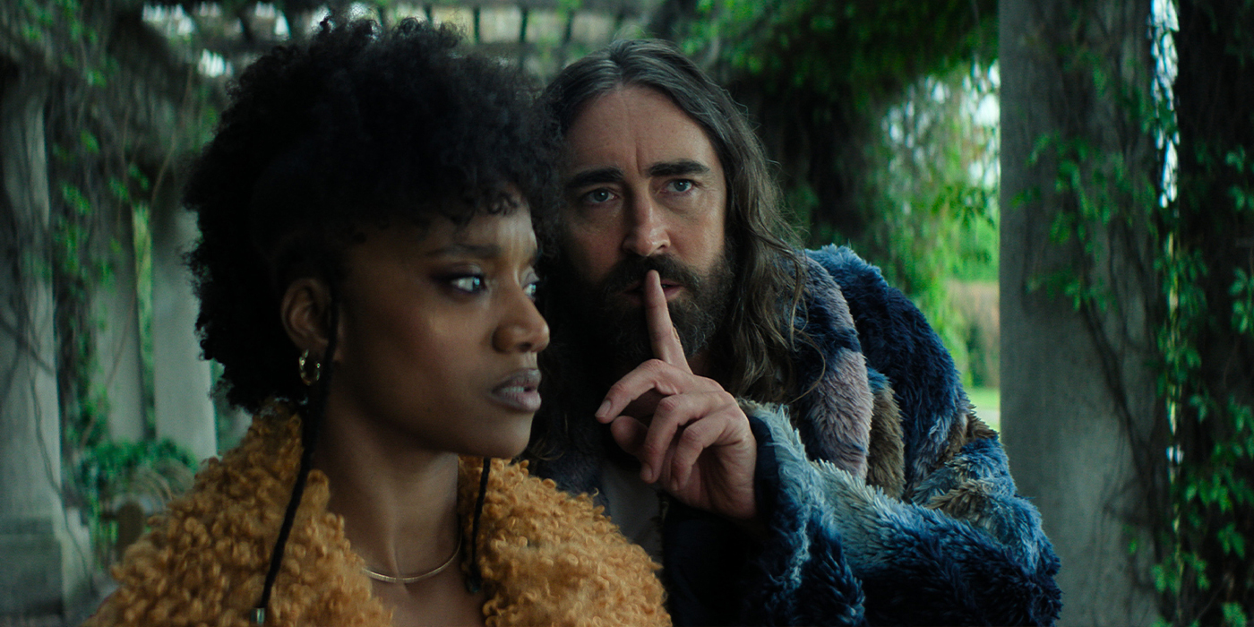 Yootha Wong-Loi-Sing et Lee Pace dans l'épisode 3 de la saison 3 de Foundation.