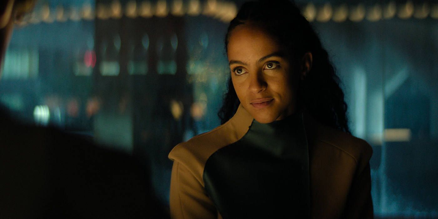 Lou Llobell dans la saison 3 de Foundation.