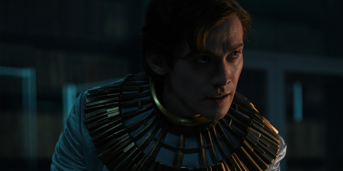 Cassian Bilton dans la saison 3 de Foundation.