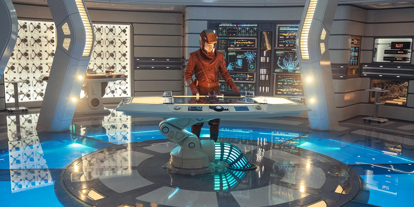 Ethan Peck dans le rôle de Spock dans l'épisode 3 de la saison 3 de Strange New Worlds.