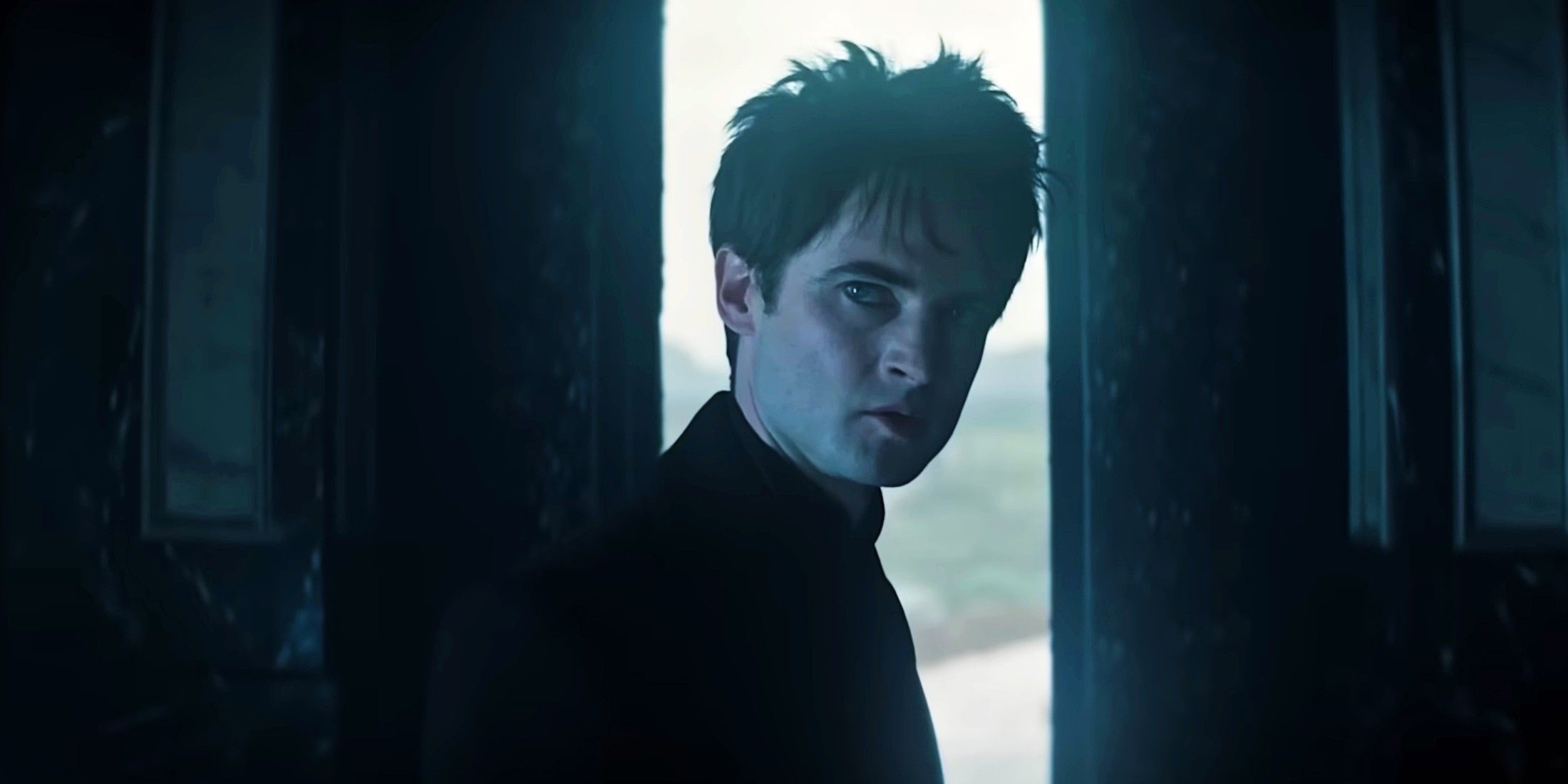 Morpheus (Tom Sturridge) dans la saison 2 de Sandman.
