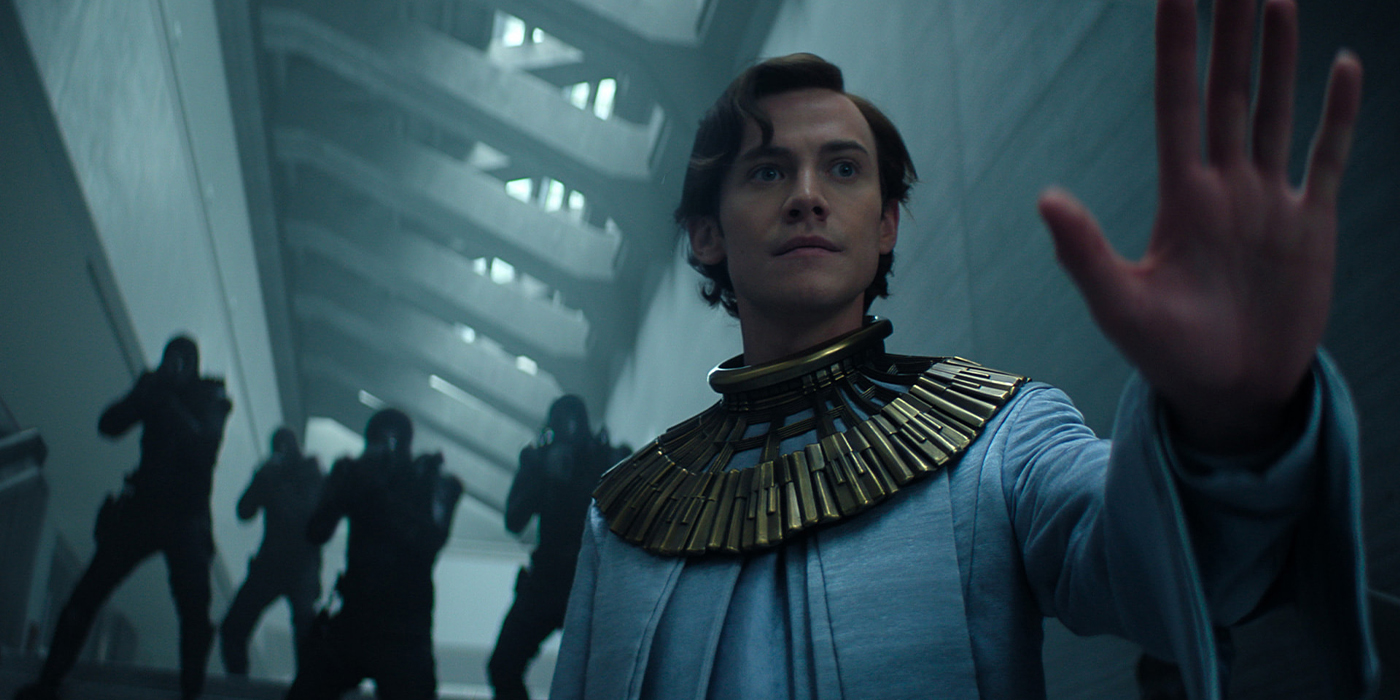 Cassian Bilton dans la saison 3 de Foundation.