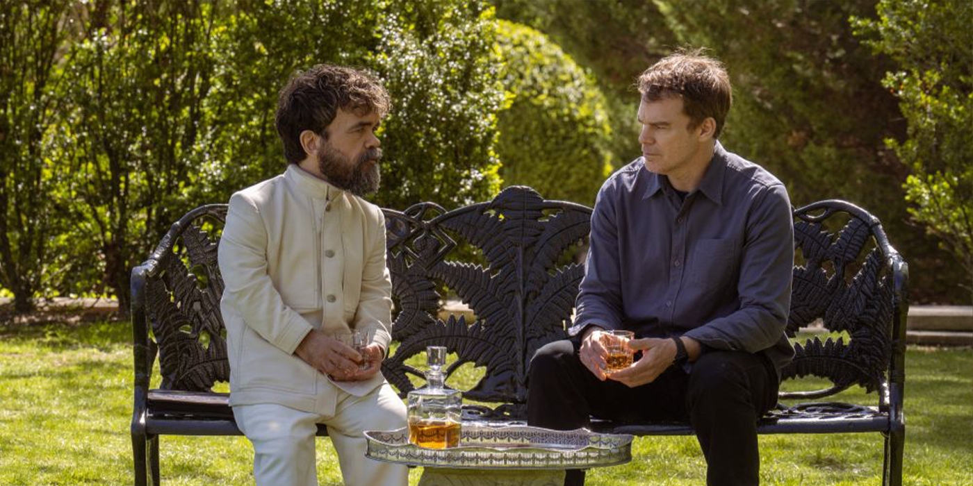 Peter Dinklage et Michael C. Hall respectivement dans les rôles de Leon et Dexter dans l'épisode 7 de la saison 1 de Dexter: Resurection.