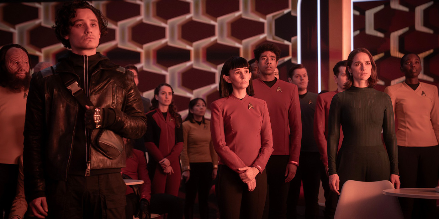 Melanie Scrofano dans le rôle de Batel dans l'épisode 7 de la saison 3 de Strange New Worlds.