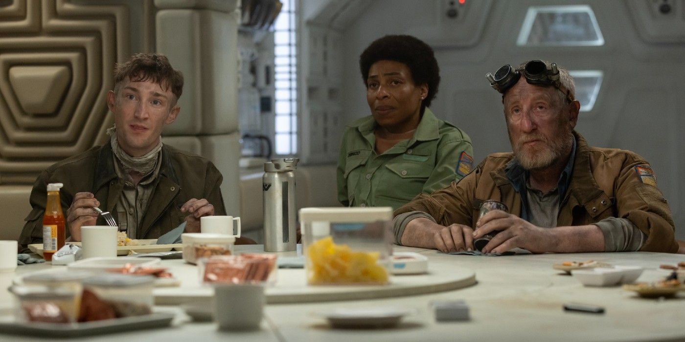 Malachite (Jamie Bisping), Chibuzo (Karen Aldridge), et Shmuel (Michael Smiley) dans Alien: Earth.