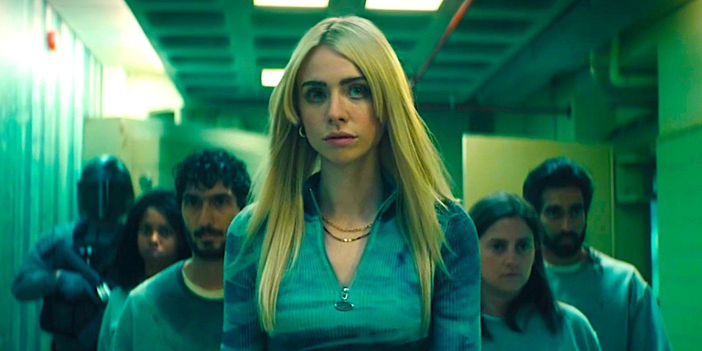 Cate conduisant un groupe de patients de The Woods à travers l'école de Gen V.