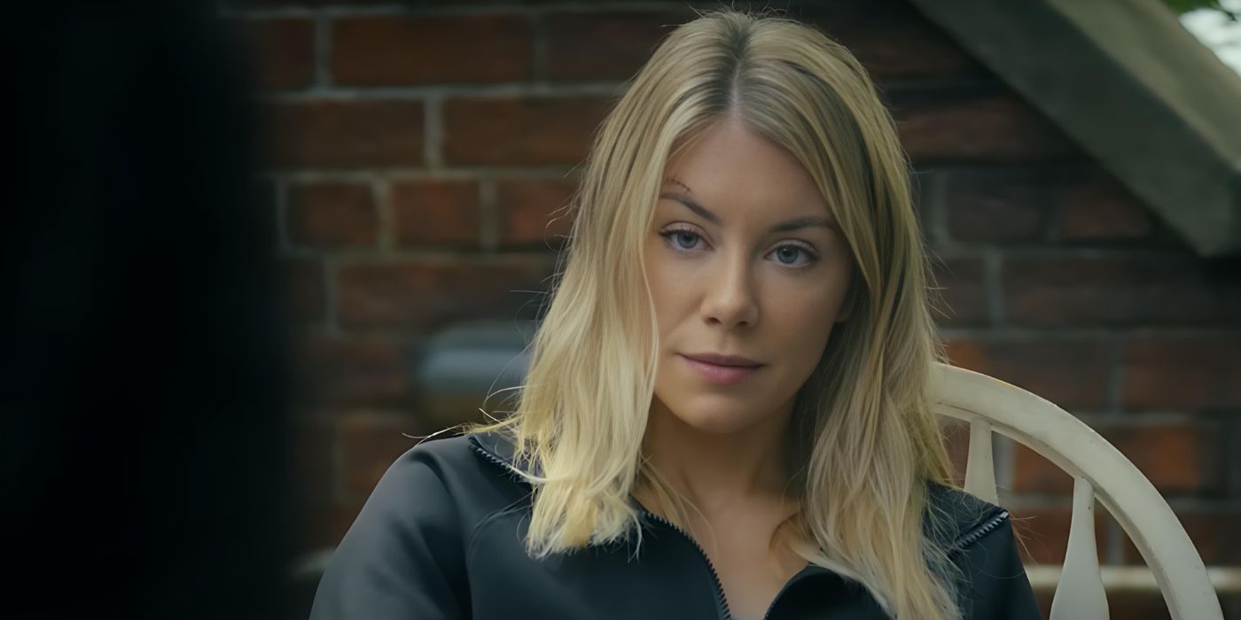 Jennifer Holland est Emilia Harcourt dans l'épisode 3 de la saison 2 de Peacemaker.