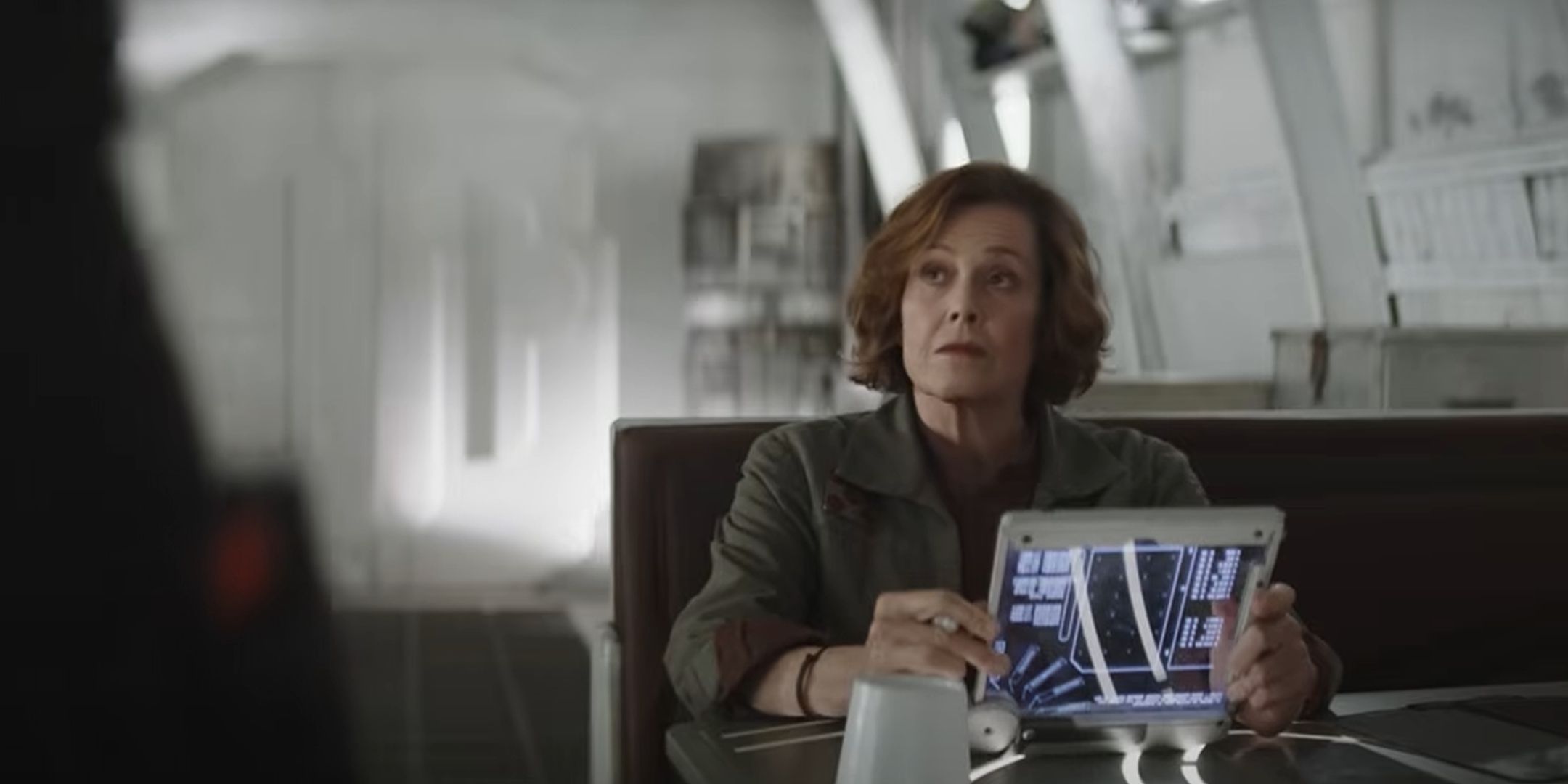 Sigourney Weaver dans Star Wars: The Mandalorian and Grogu.
