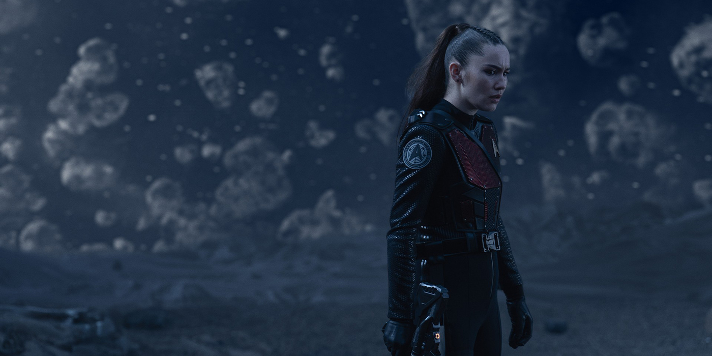 Christina Chong dans le rôle de La'an dans l'épisode 9 de la saison 3 de Strange New Worlds.