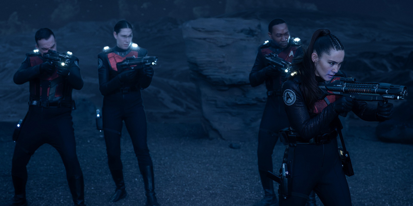 Christina Chong dans le rôle de La'an dans l'épisode 9 de la saison 3 de Strange New Worlds.