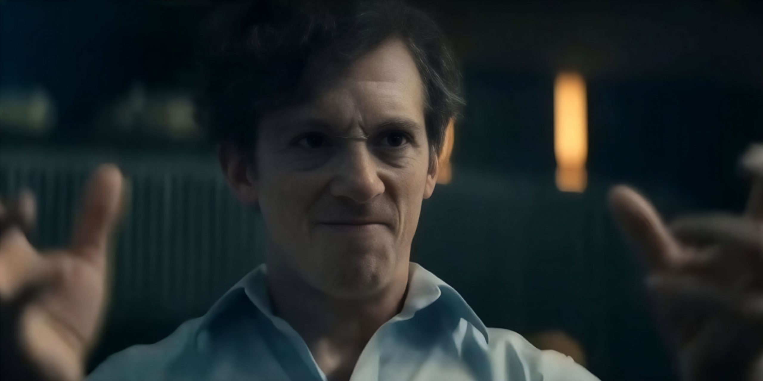 Ethan Slater dans le rôle de Thomas Godolkin dans la saison 2 de Gen V.