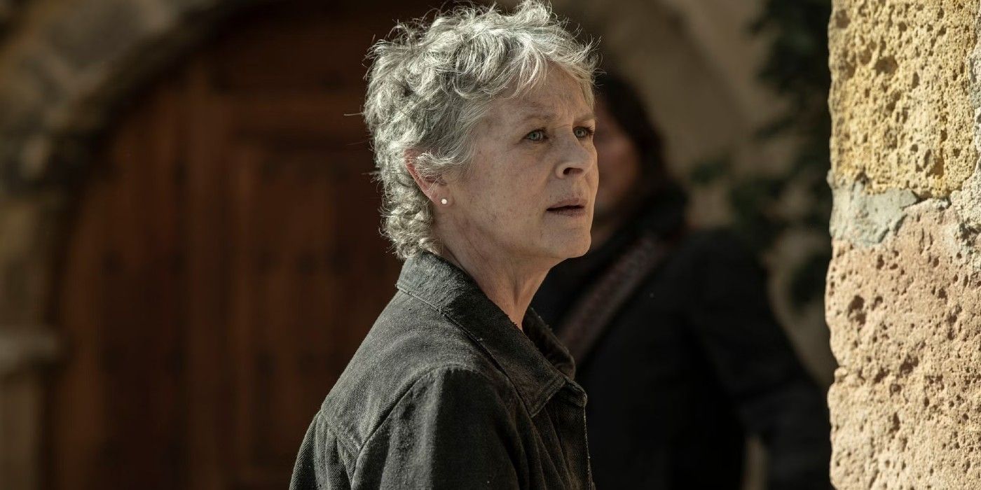 Carol (Melissa McBride) a l'air inquiète dans The Walking Dead: Daryl Dixon/