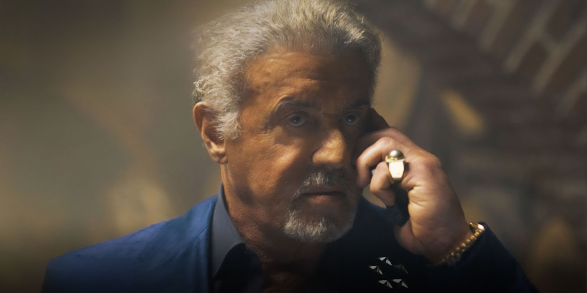 Dwight Manfredi (Sylvester Stallone) négocie dans l'épisode 5 de la saison 3 de Tulsa King.