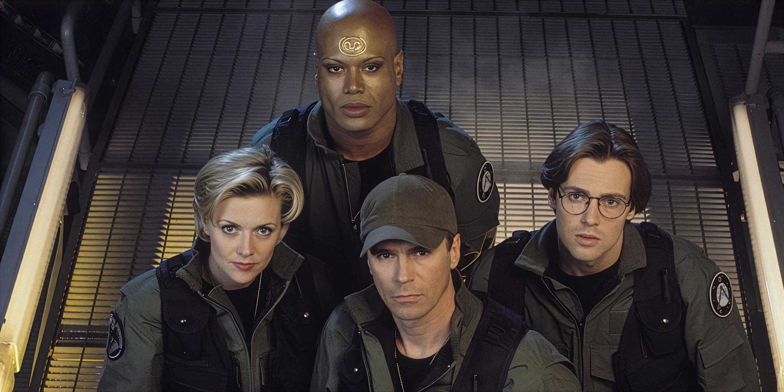 L'équipe au complet dans Stargate SG1.