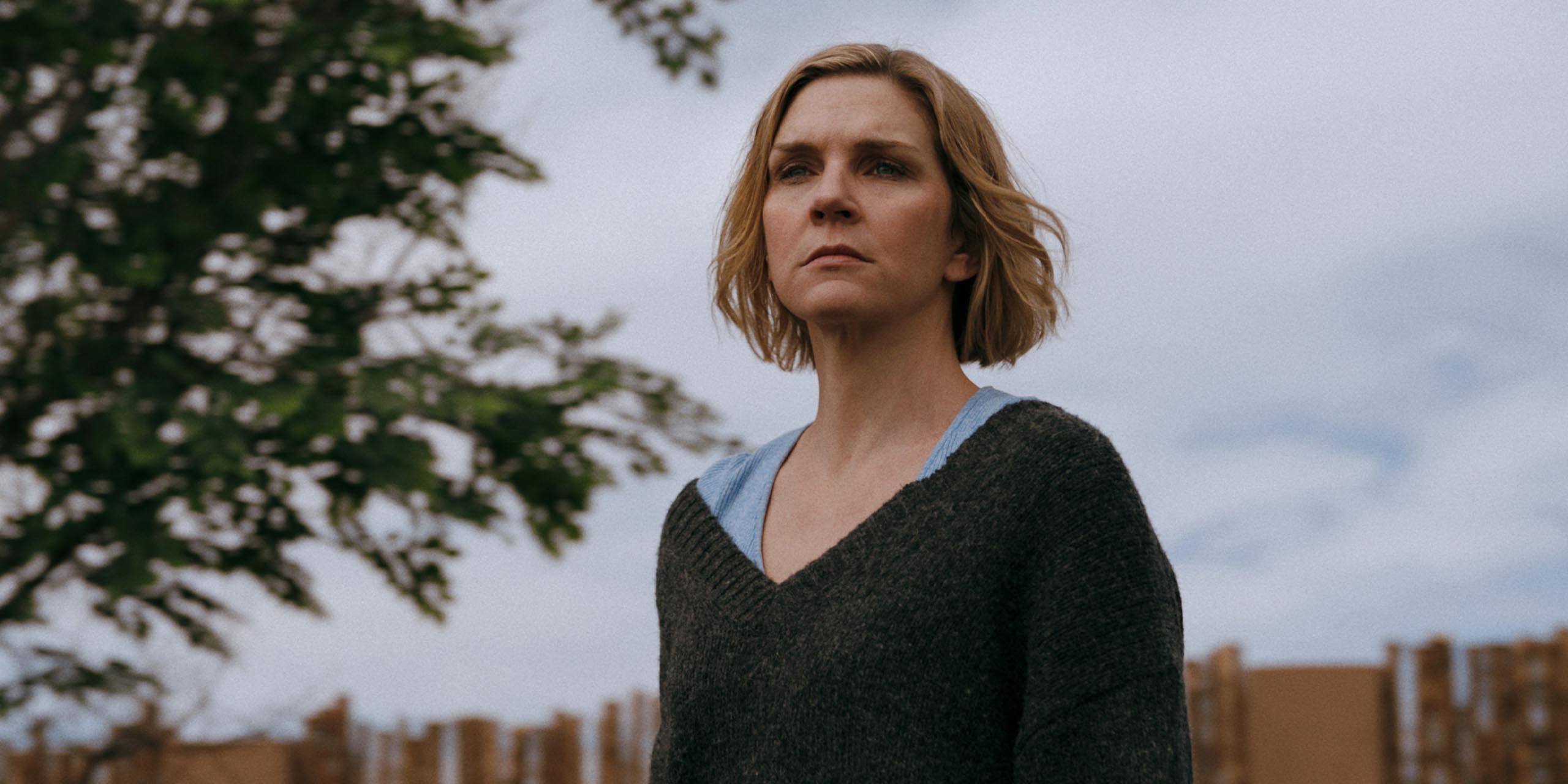 Carol (Rhea Seehorn) dans la saison 1 de Pluribus.