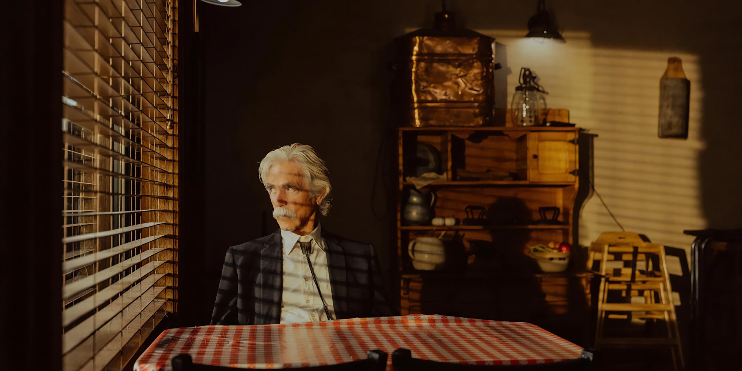 Sam Elliott dans le rôle de TL dans la saison 2 de Landman.