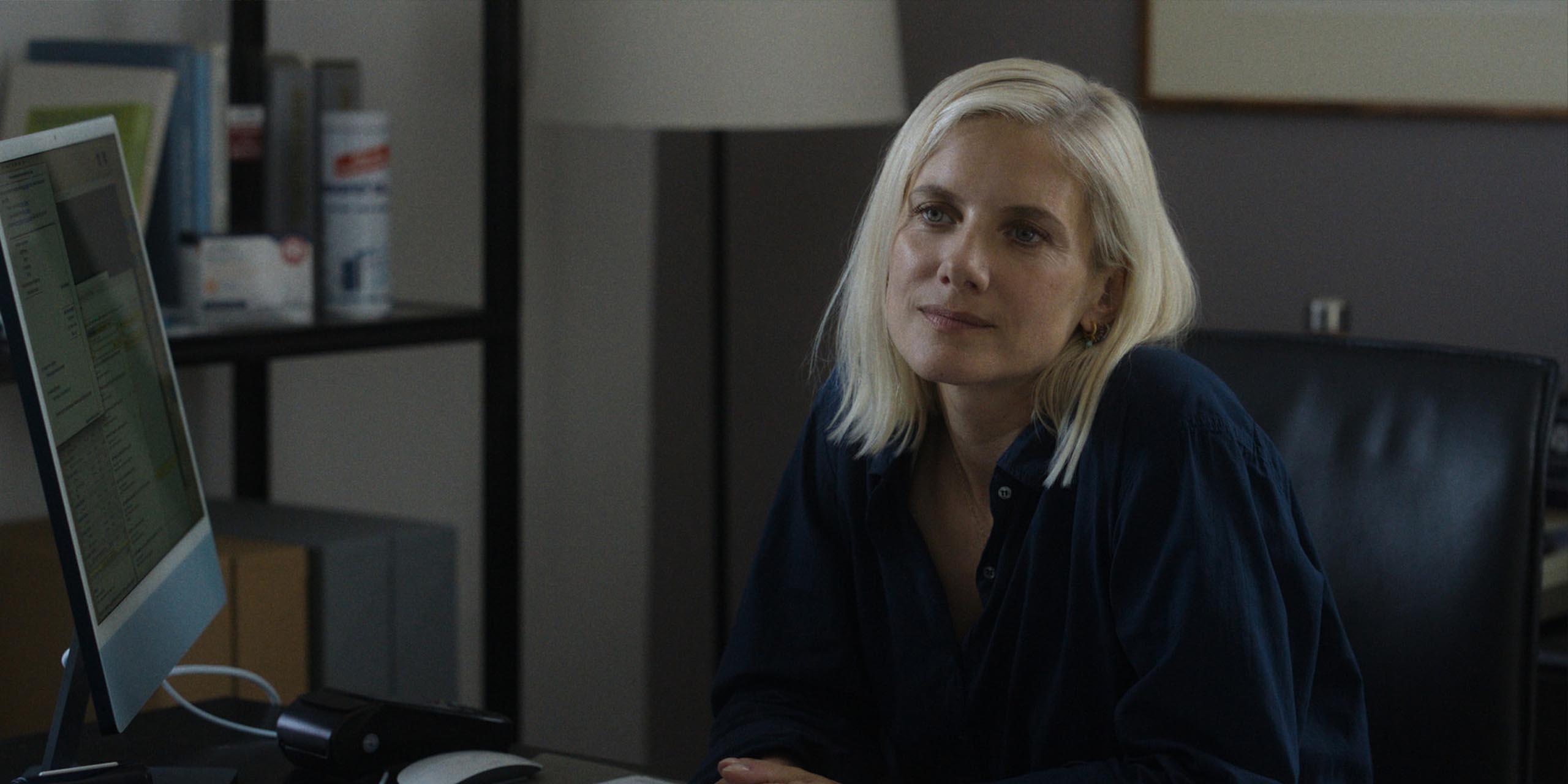 Mélanie Laurent dans le rôle de Krystel dans la série Traqués (The Hunt).
