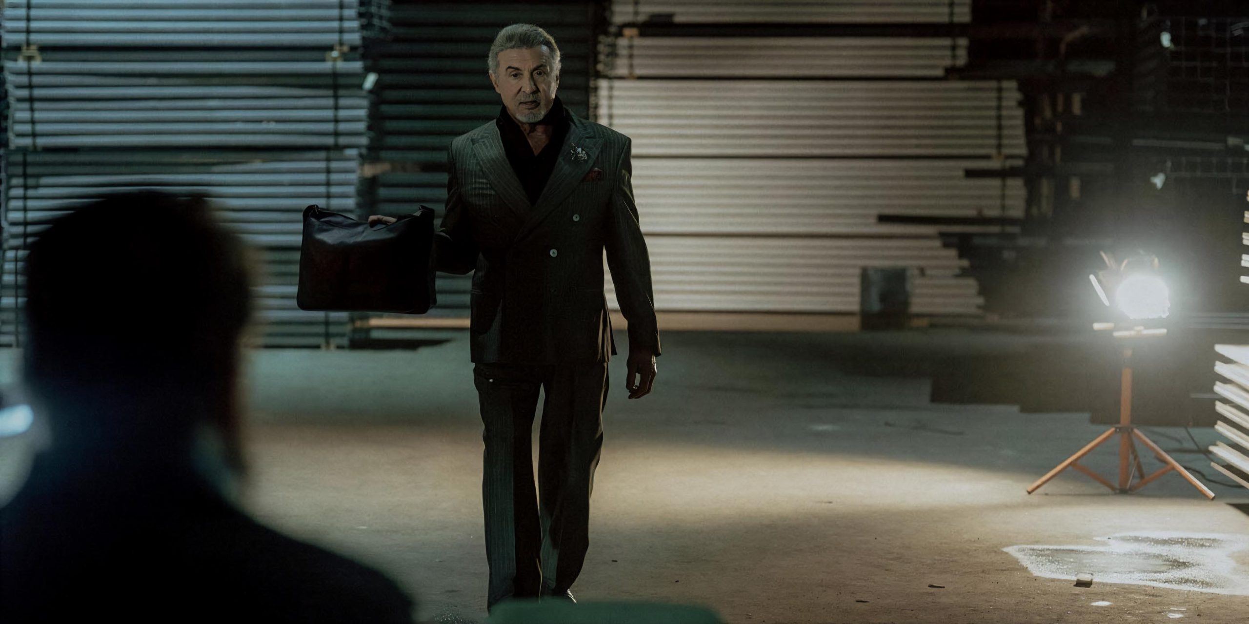 Dwight Manfredi (Sylvester Stallone) dans l'épisode 8 de la saison 3 de Tulsa King.