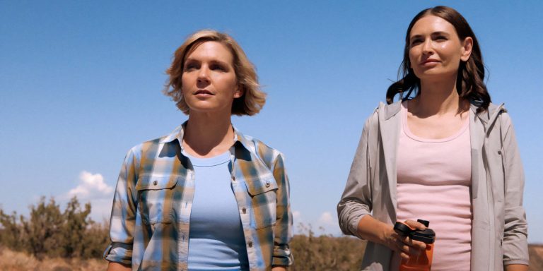 pluribus-guide-de-la-nouvelle-s-rie-du-cr-ateur-de-breaking-bad