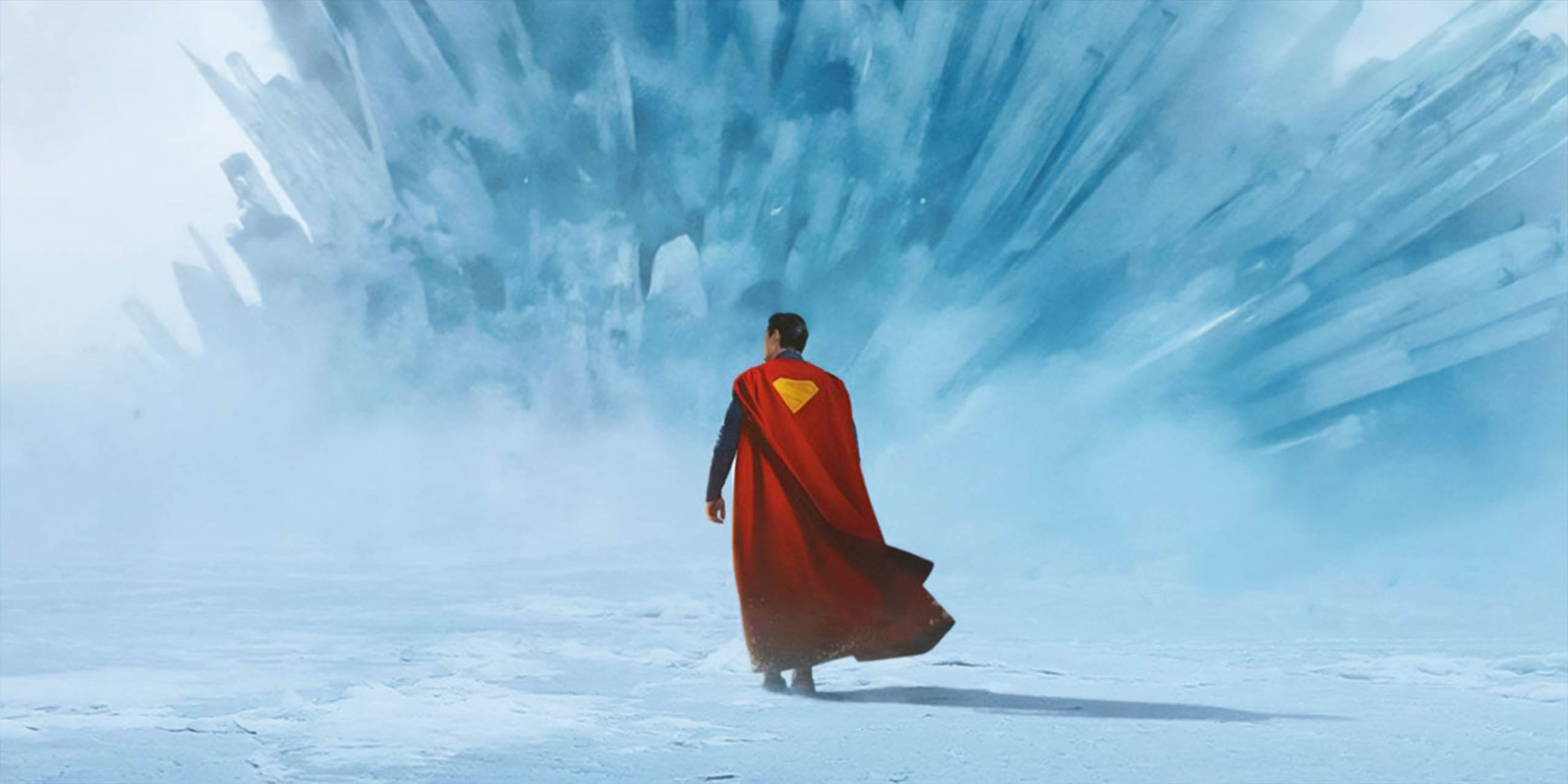 Superman (David Corenswet) se dirigeant vers la Forteresse de Solitude.
