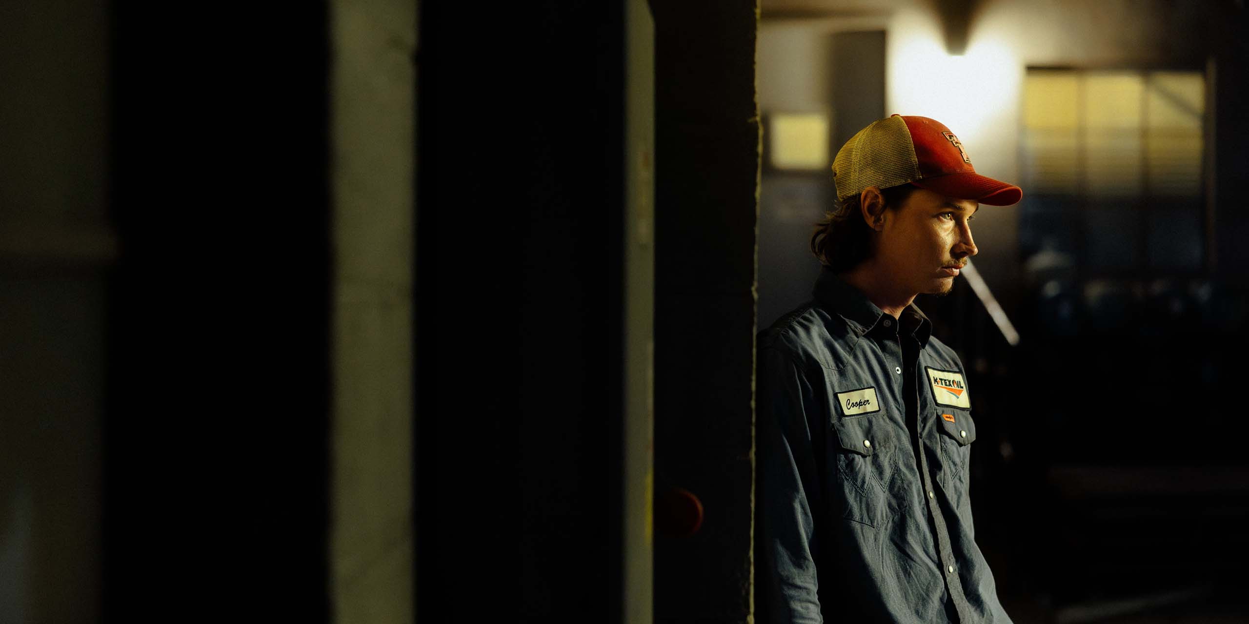 Jacob Lofland plus isolé que jamais dans le rôle de Cooper Norris dans la saison 2 de Landman.