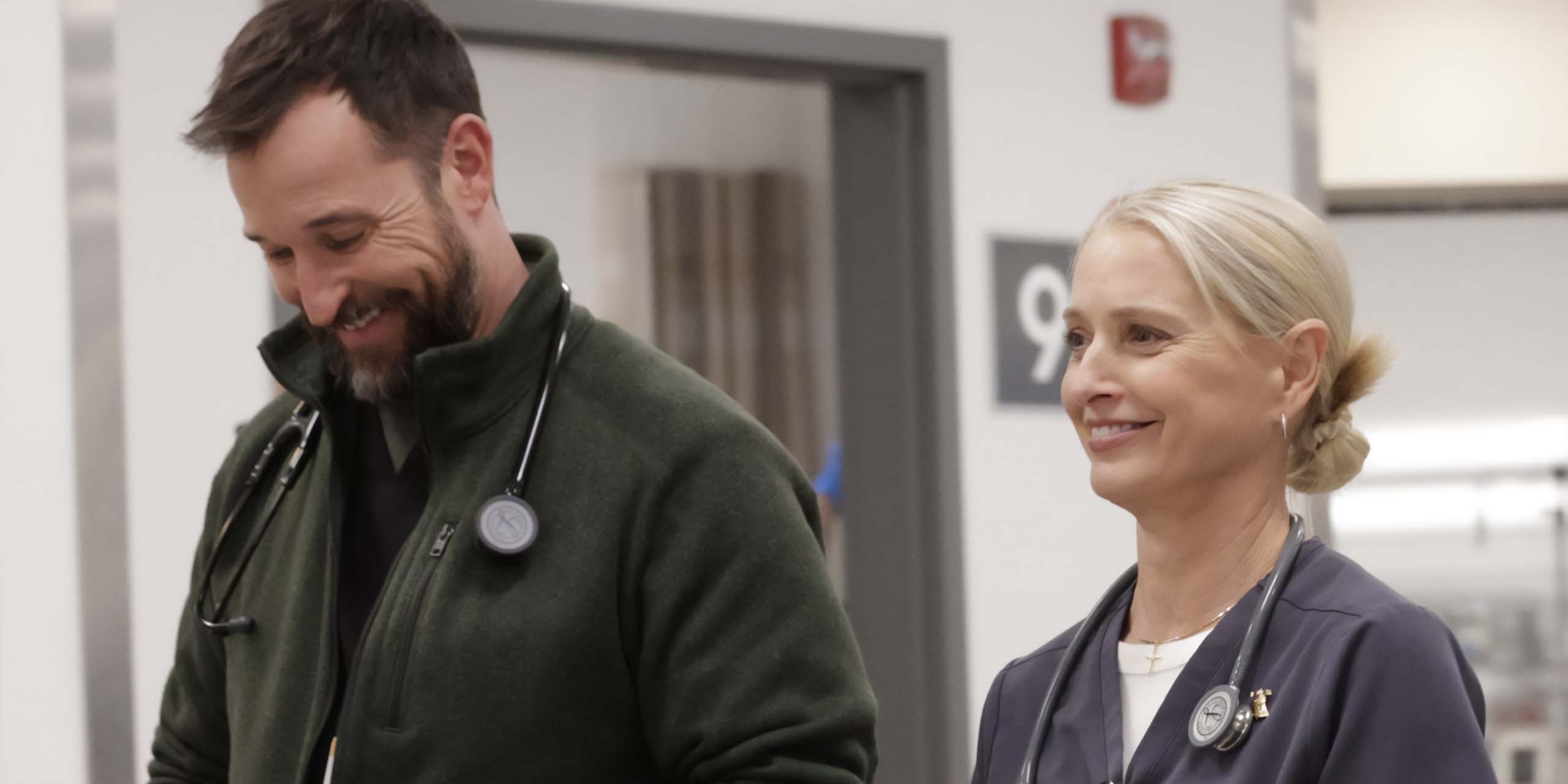 Le Dr Robby et Dana dans la saison 2 de The Pitt