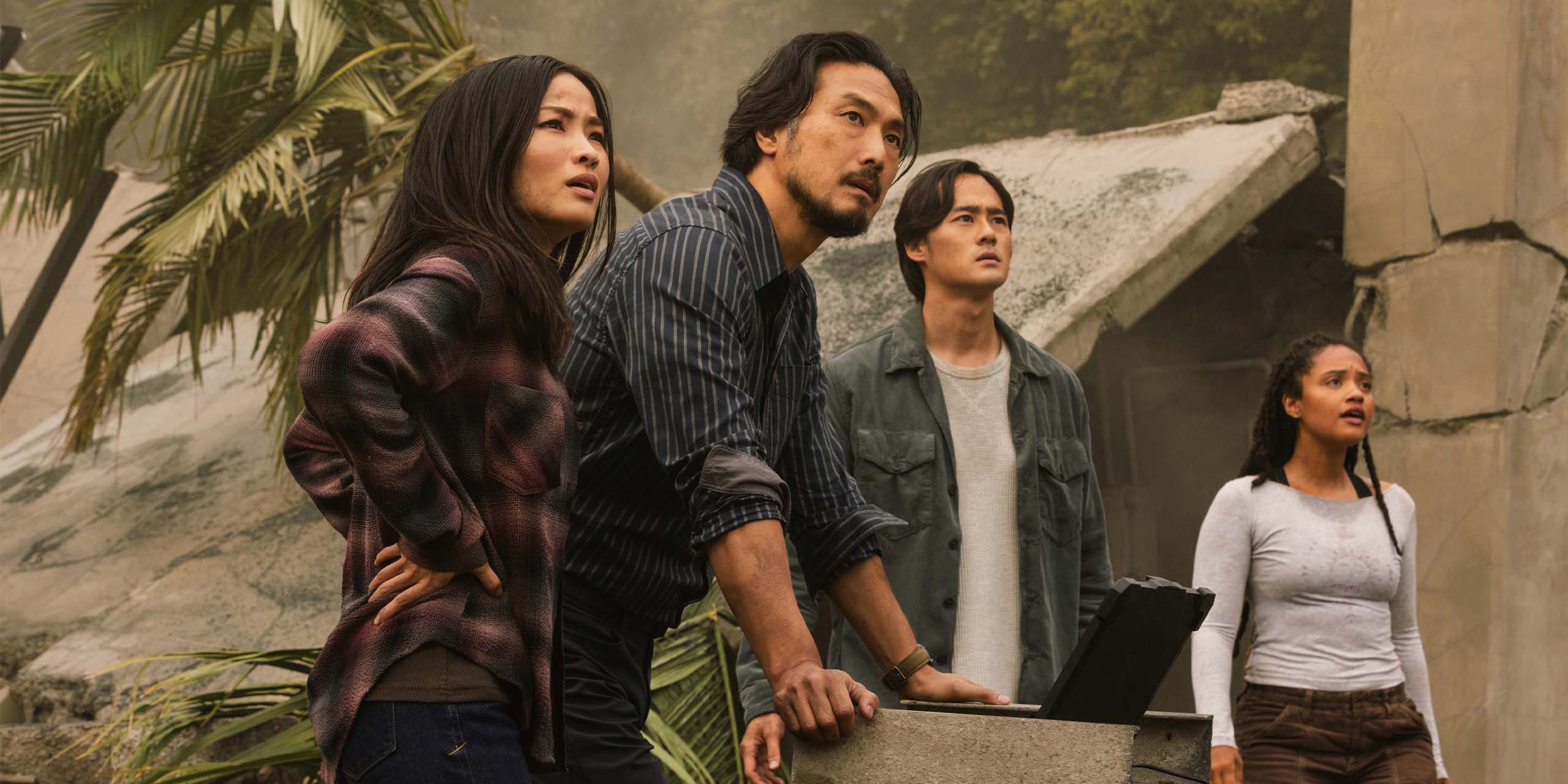 Anna Sawai, Takehiro Hira, Ren Watabe et Kiersey Clemons dans Monarch: Legacy of Monsters.