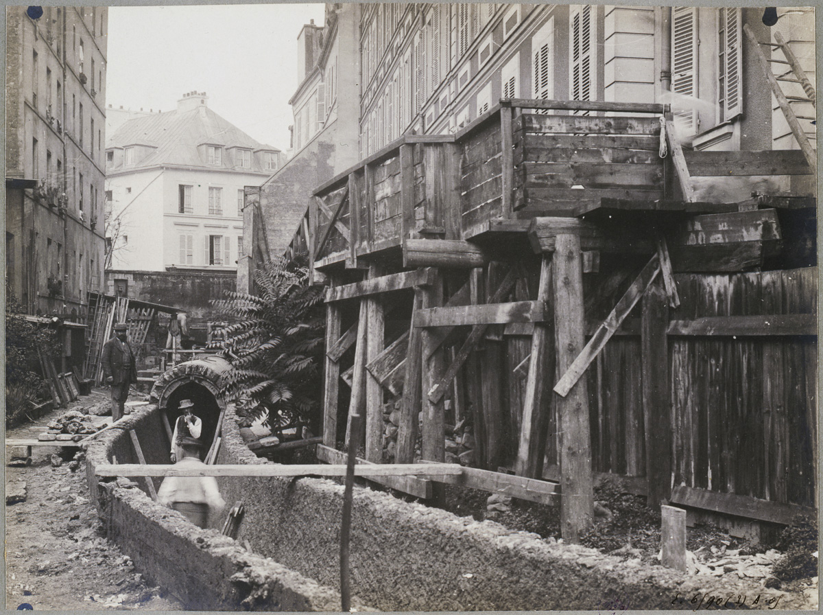 Photo de Henri Godefroy de La Bièvre. Estacade du muséum. Paris (XIIIe arr.).
